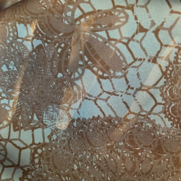 Hinge Floral Sleeveless top with Lace Back-Size S - Picture 4 of 5